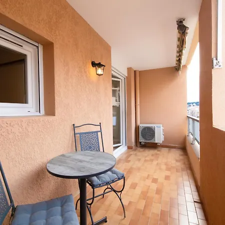 Apartment Real Regina Garage Prive Centre Et