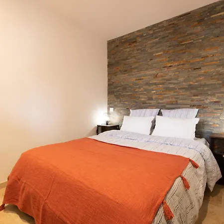 Real Regina Garage Prive Centre Et *