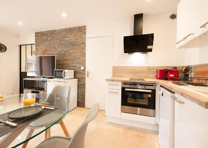 Real Regina Garage Prive Centre Et